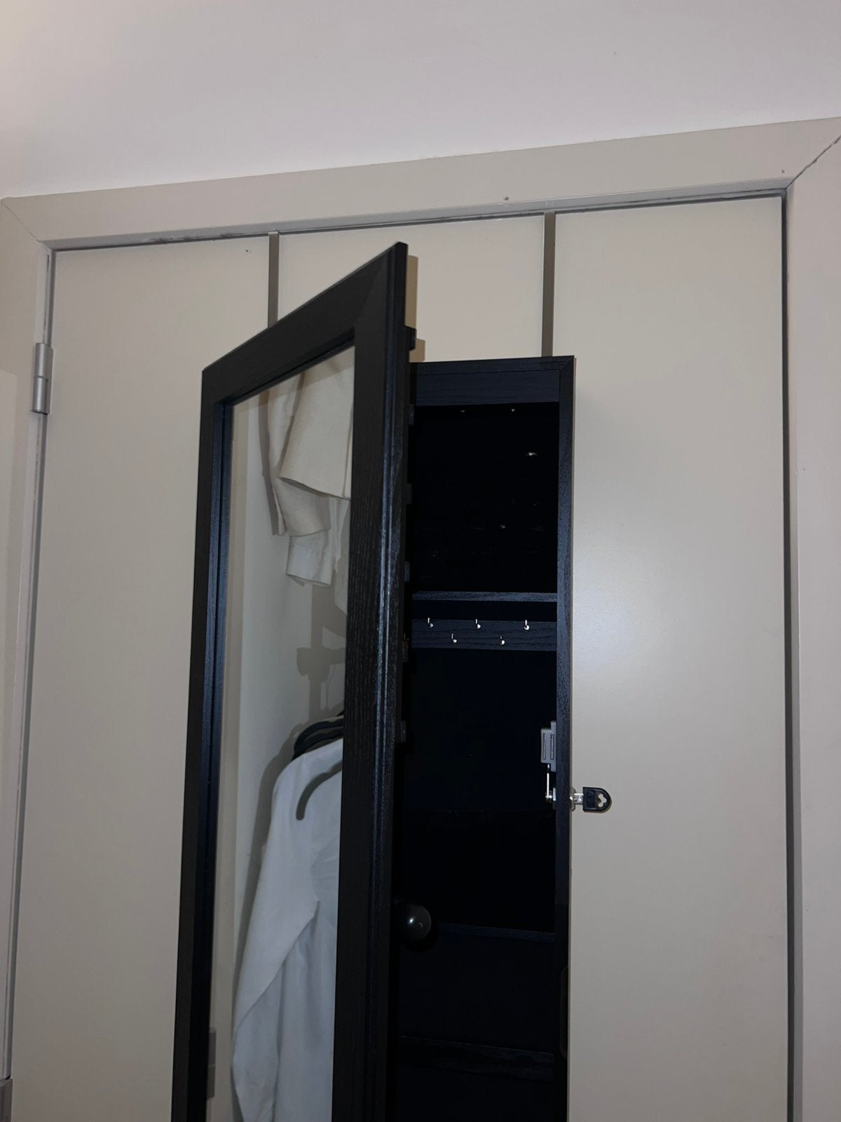 Spiegel juwelenkast hout - LEDs + slot – wand / deur, Huis en Inrichting, Kasten | Overige, Ophalen of Verzenden, Gebruikt