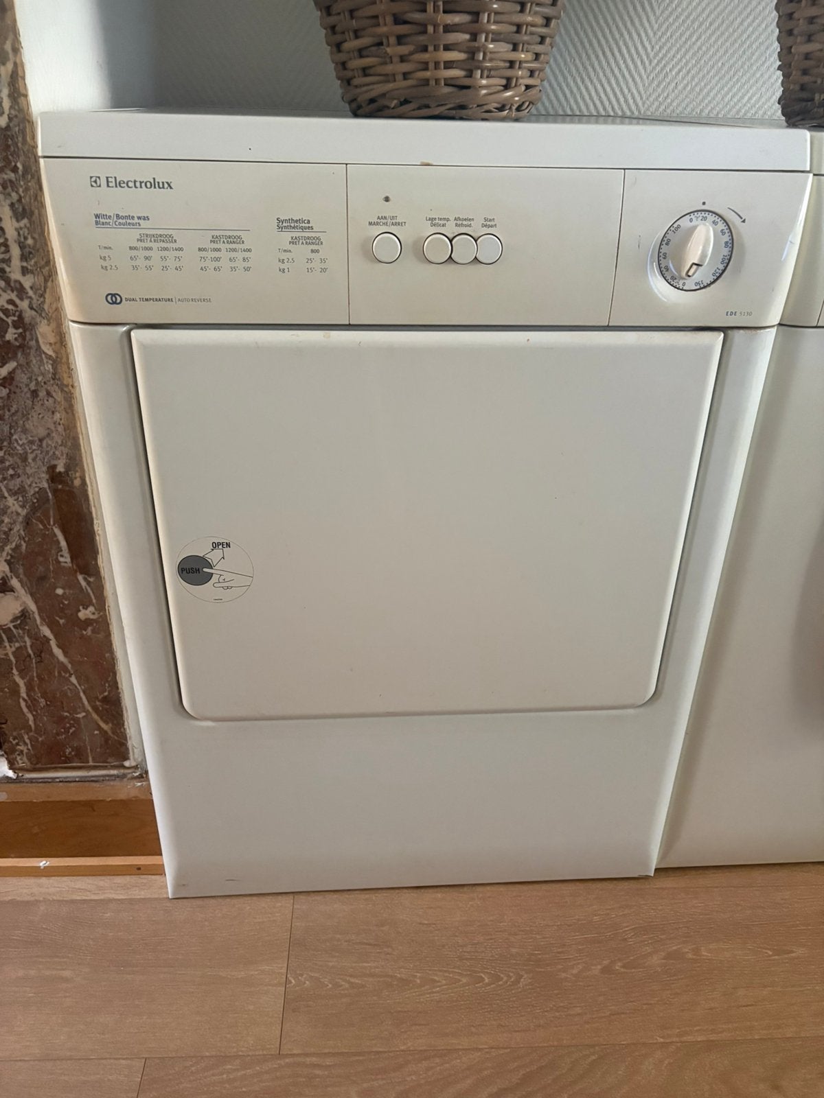 Gratis, Electroménager, 4 à 6 kg, Enlèvement, Utilisé, Évacuation d'air