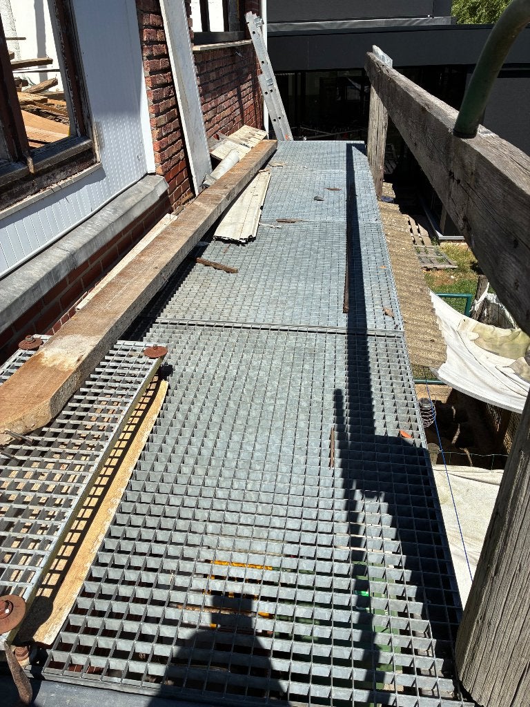 Metalen trap en 3 traanplaten, Bricolage & Construction, Échelles & Escaliers, Enlèvement, Utilisé, Escalier