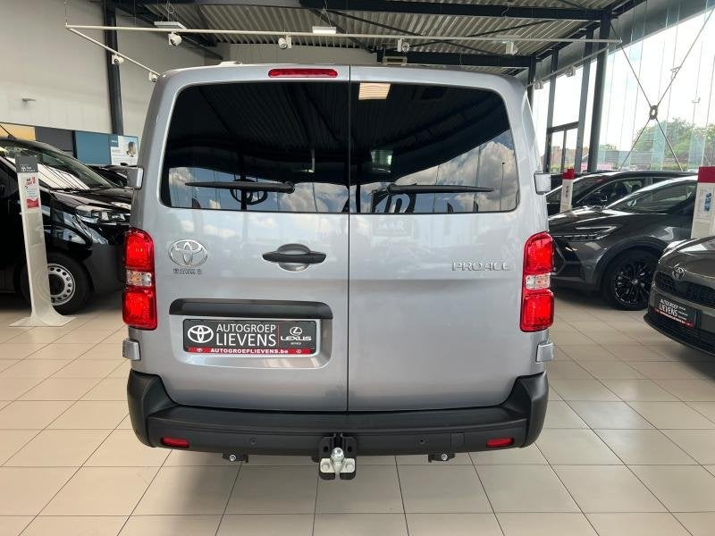 Toyota ProAce 2.2D Automaat Comfort 2d 6pl, Autos, Toyota, Argent ou Gris, Achat, 170 g/km, ProAce
