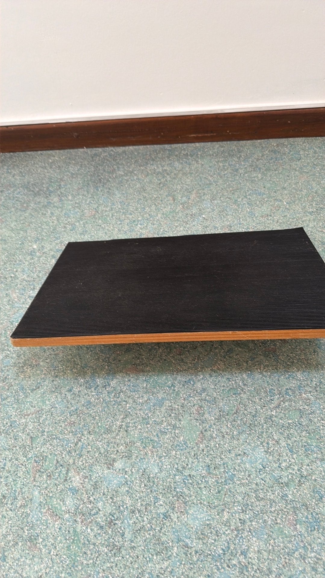 Planche de renforcement musculaire et ligamentaire, Enlèvement, Utilisé, Rectangulaire, Bois