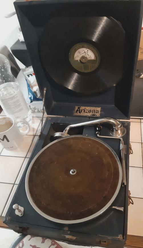 gramophone de voyage arizona avec disque d'origine, Enlèvement