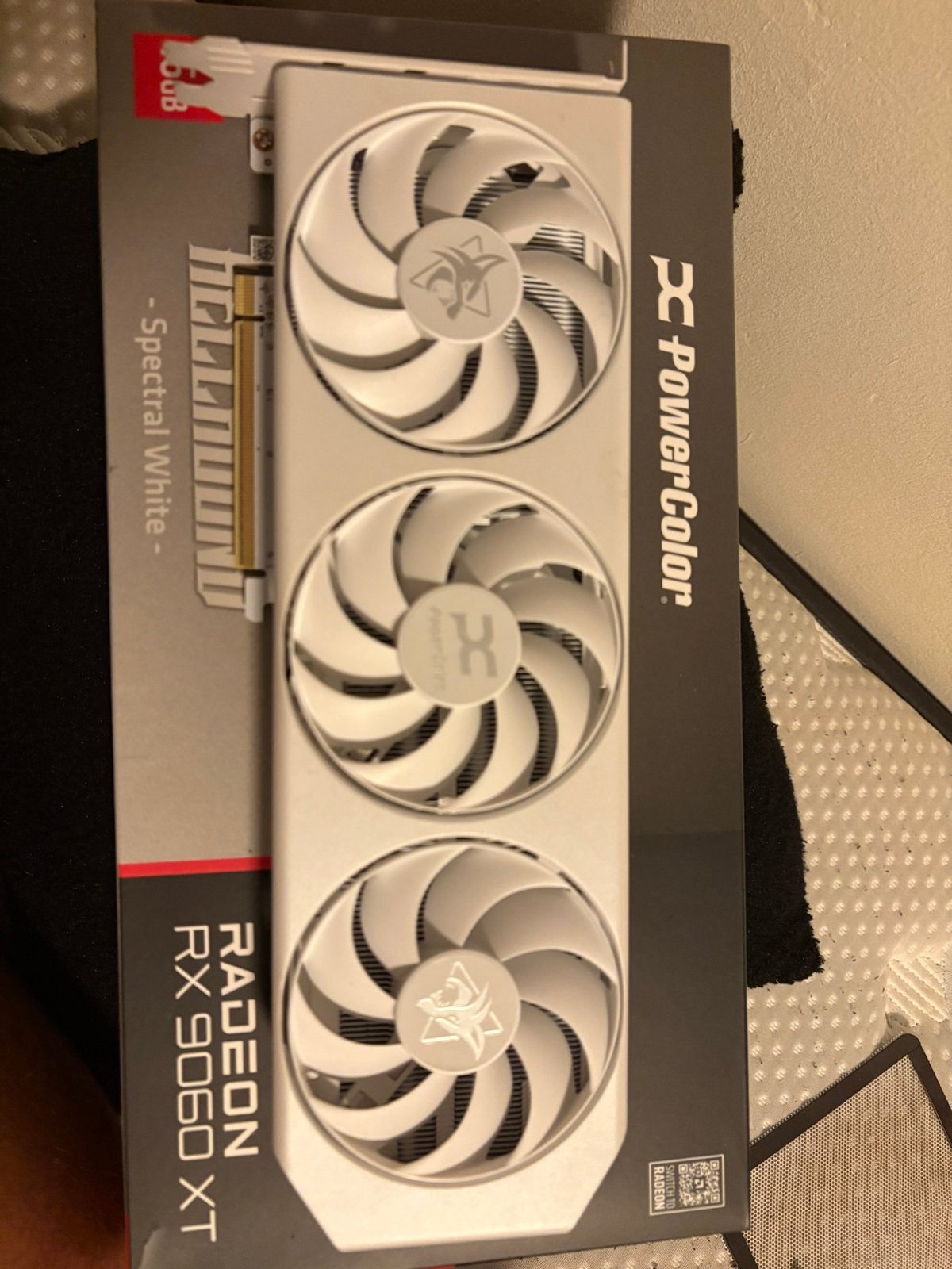 AMD 9060XT (16GB) variant., Computers en Software, Videokaarten, Ophalen, Zo goed als nieuw, AMD