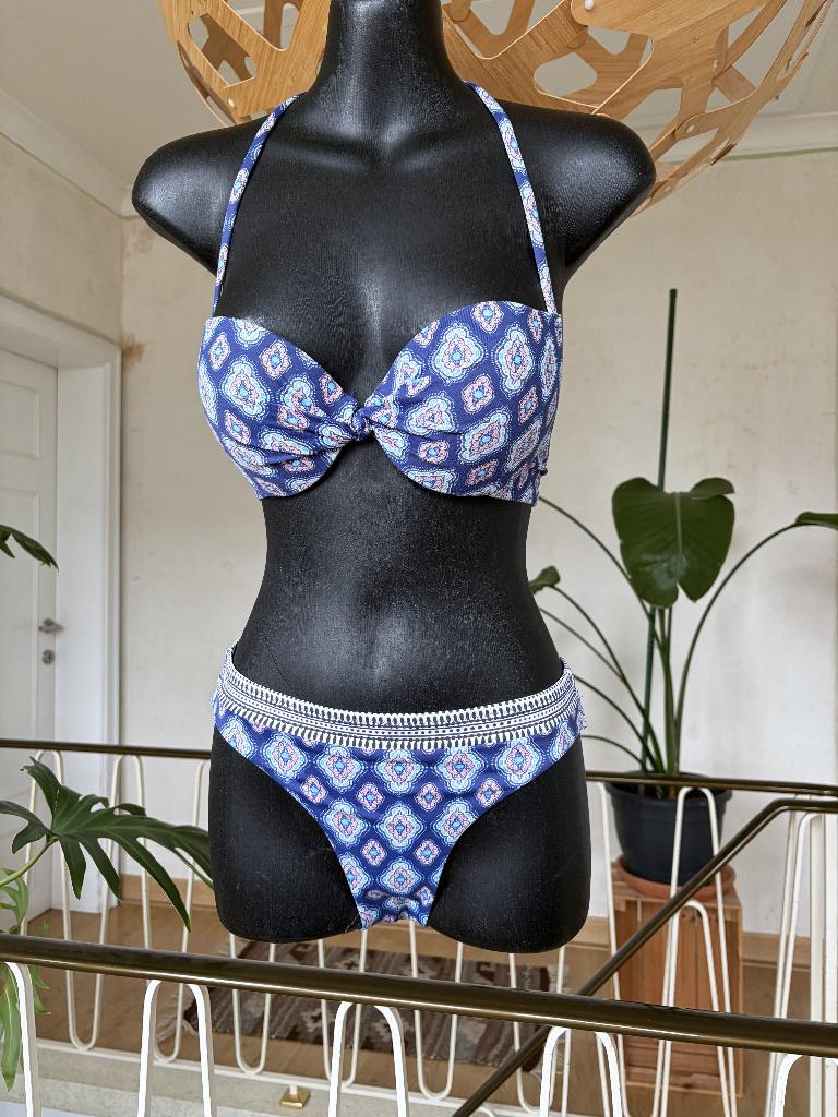 Le Bain by Etam blauw & witte bikini, mt EU 75B / S, Kleding | Dames, Badmode en Zwemkleding, Blauw, Ophalen of Verzenden, Zo goed als nieuw