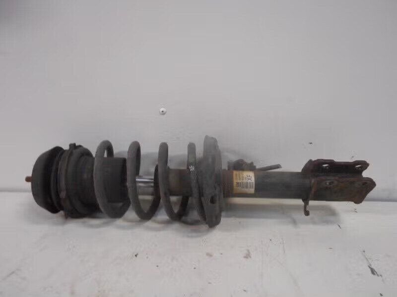 VEERPOOT LINKS VOOR Opel Meriva (A) (22194807xf), Bahnhofsplatz 65423 Rüsselsheim am Main, DE, Gebruikt, Opel, Opel Automobile GmbH