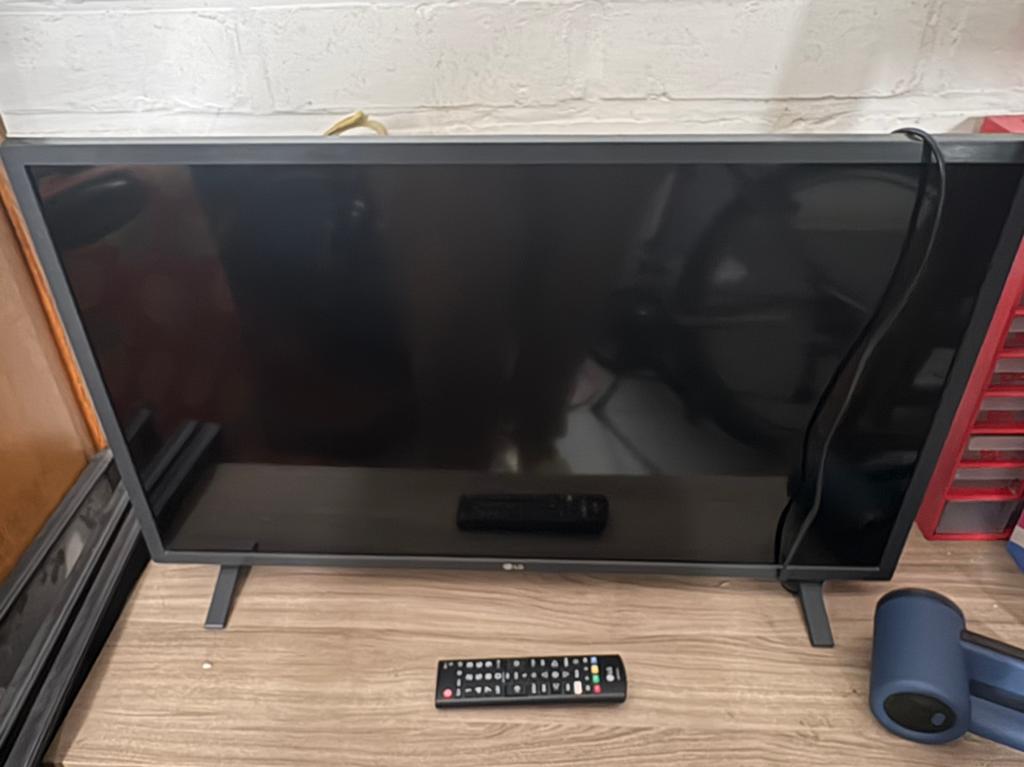 LG 32” TV + Chromecast – perfecte staat, Maison & Meubles, Cheminées, Comme neuf, Enlèvement