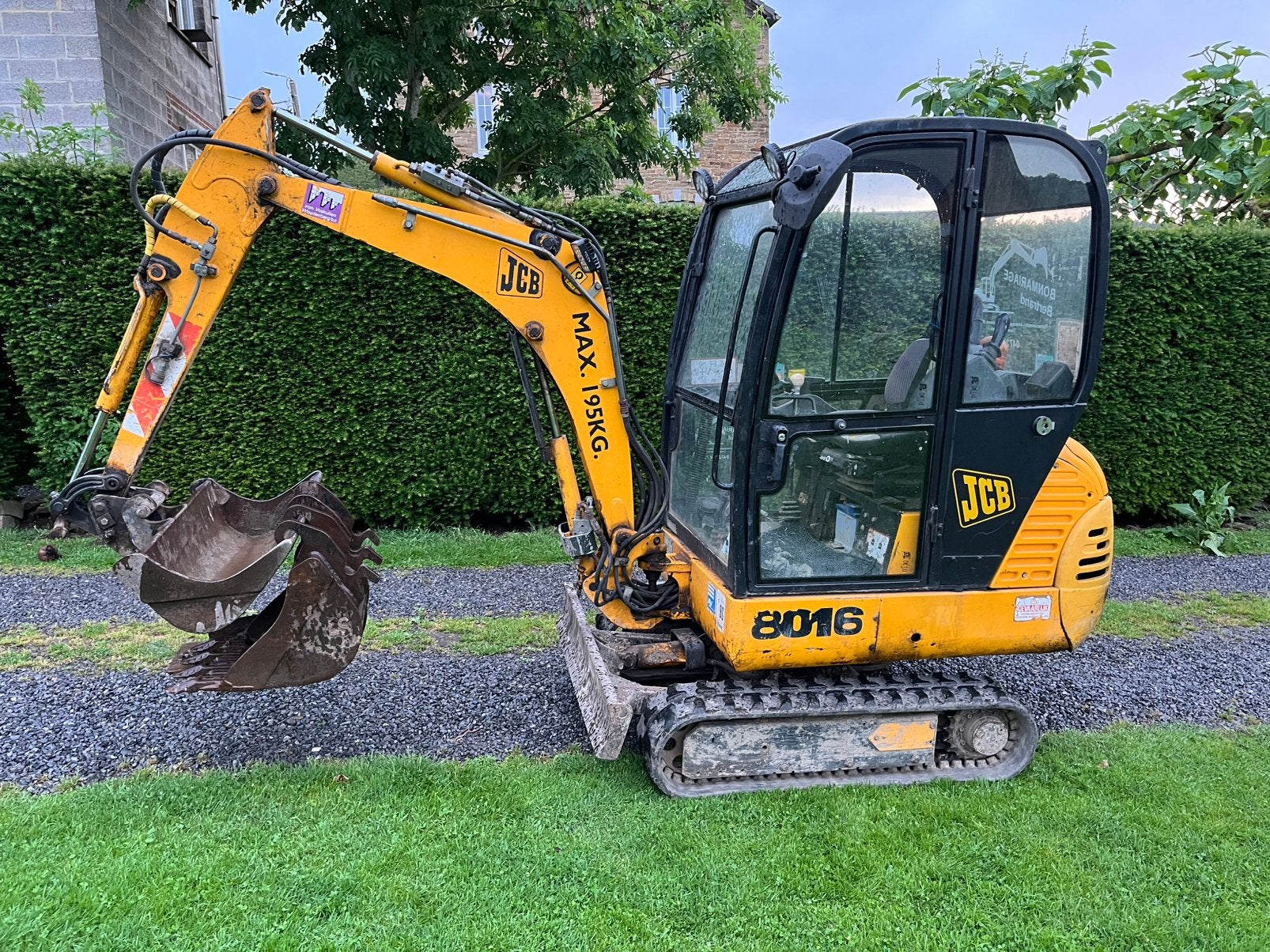 Mini pelle JCB 8016, Enlèvement, Grue