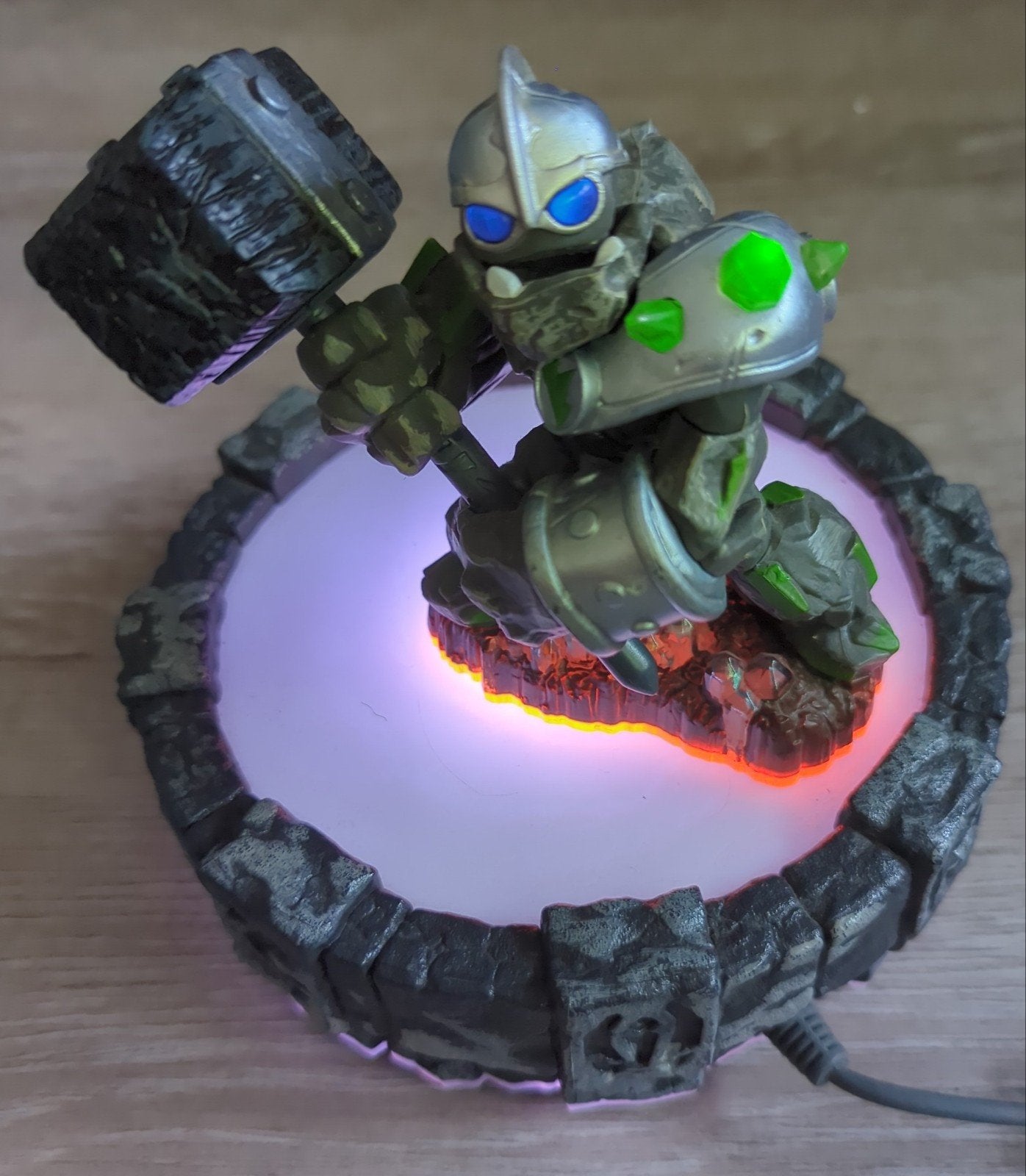 Skylanders Giants Crusher-figuur, Games en Spelcomputers, Ophalen of Verzenden, Zo goed als nieuw