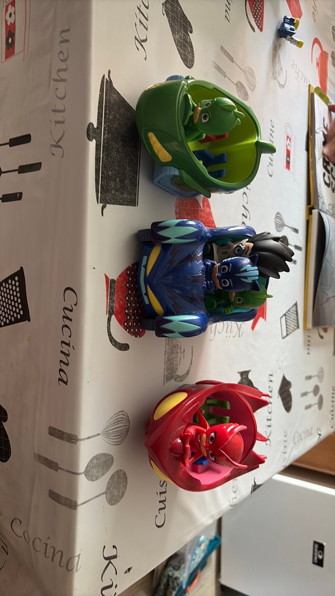 Pj mask mannetjes + autos, Kinderen en Baby's, Speelgoed | Actiefiguren, Ophalen, Zo goed als nieuw