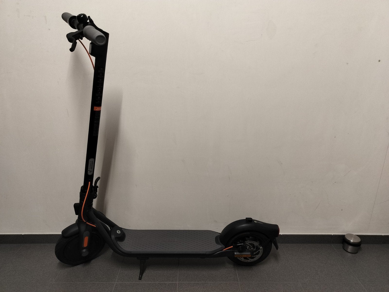 Ninebot f30 e COMME NEUF, Vélos & Vélomoteurs, Trottinettes, Enlèvement