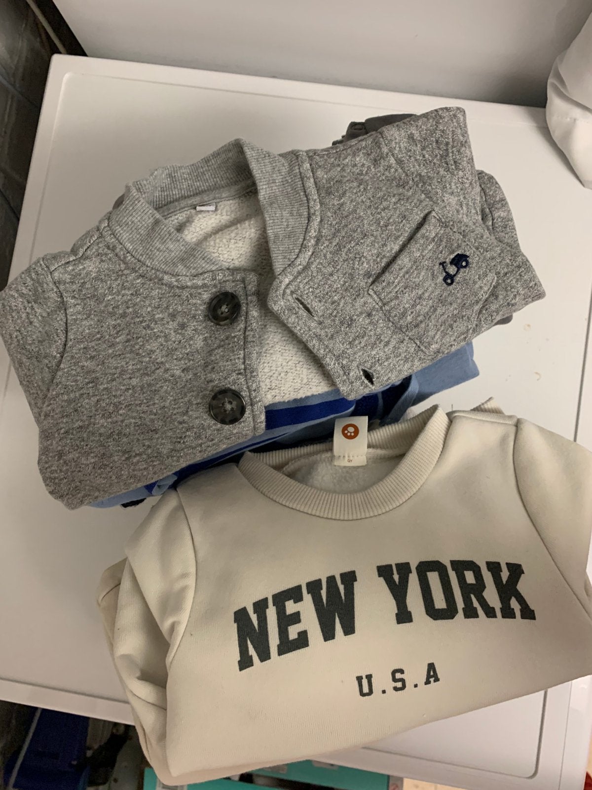 Lot de 15 sweat-shirts garçon à saisir Taille 0 à 9 mois, Enfants & Bébés, Enlèvement, Garçon