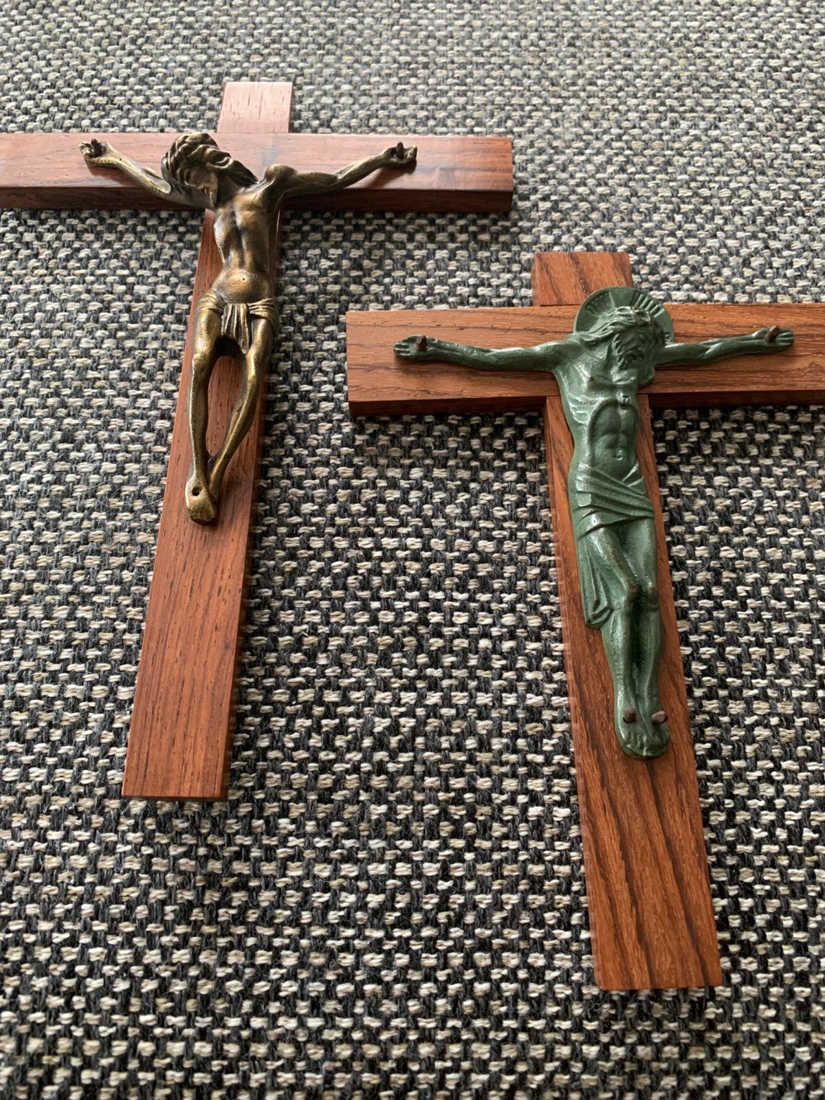 Kruisbeelden 2 Stuks.   15 euro stuk, Verzamelen, Ophalen, Zo goed als nieuw