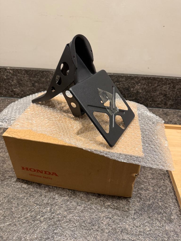 Honda z50a achterlicht, z50m claxon, Fietsen en Brommers, Brommers | Honda, Ophalen, Zo goed als nieuw