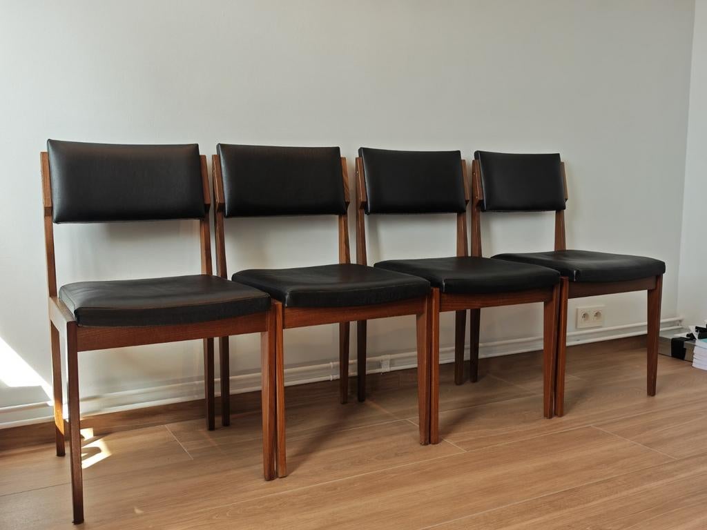 6 chaises noires cuir et bois vintage années 60, Enlèvement