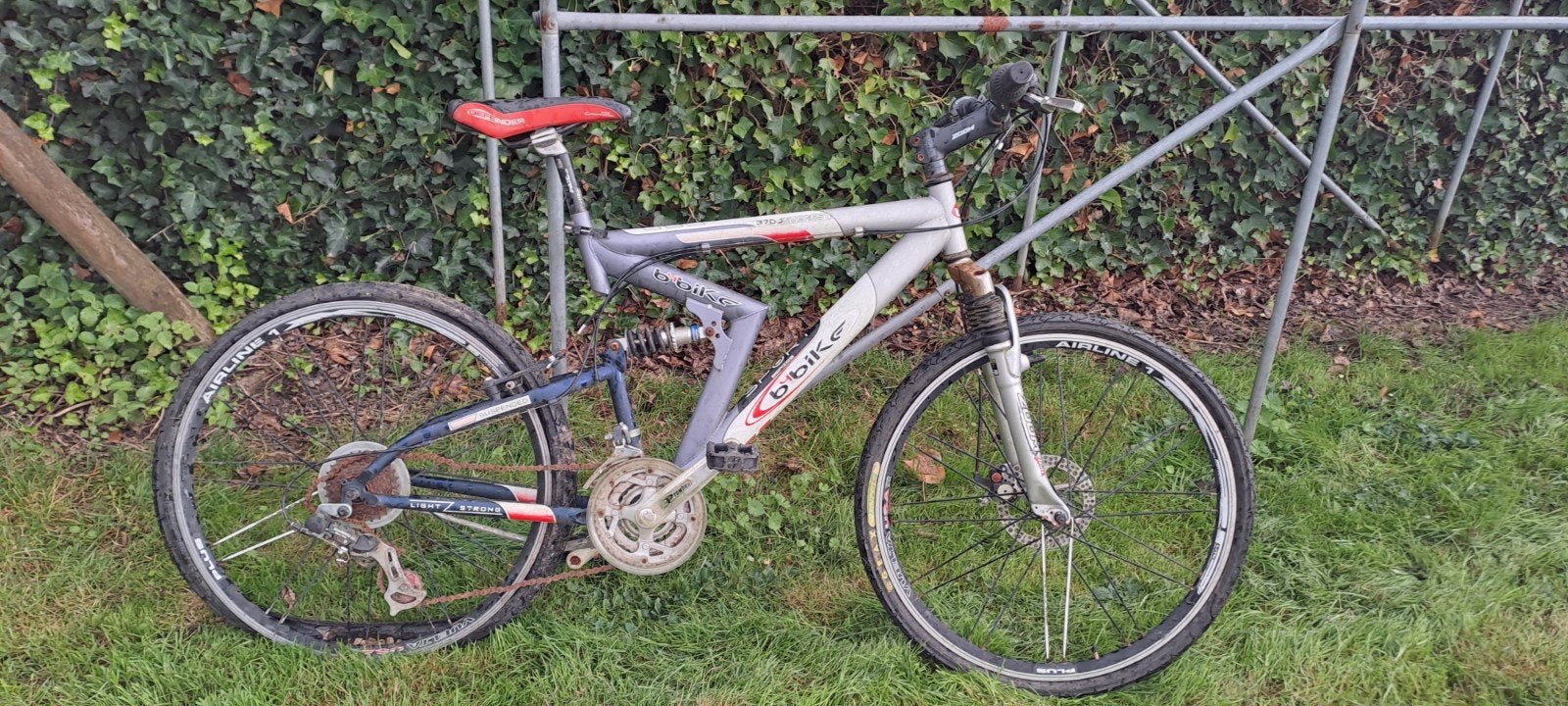 oude mountainbike, Enlèvement, Utilisé