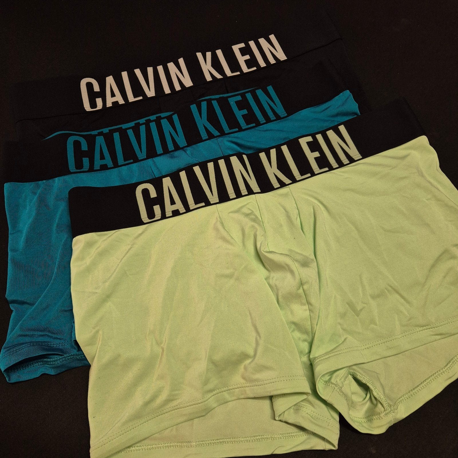 set van 3 Calvin Klein, Enlèvement, Calvin Klein