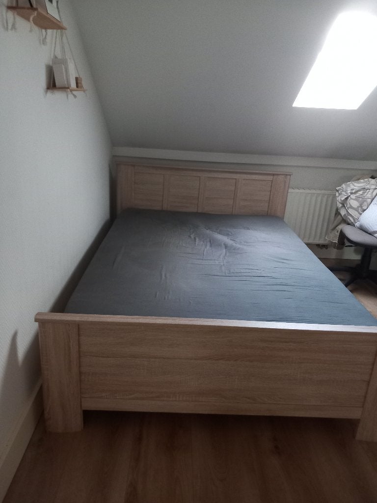 Lit 1m40 plus garde robe 4 portes, Enlèvement, Utilisé