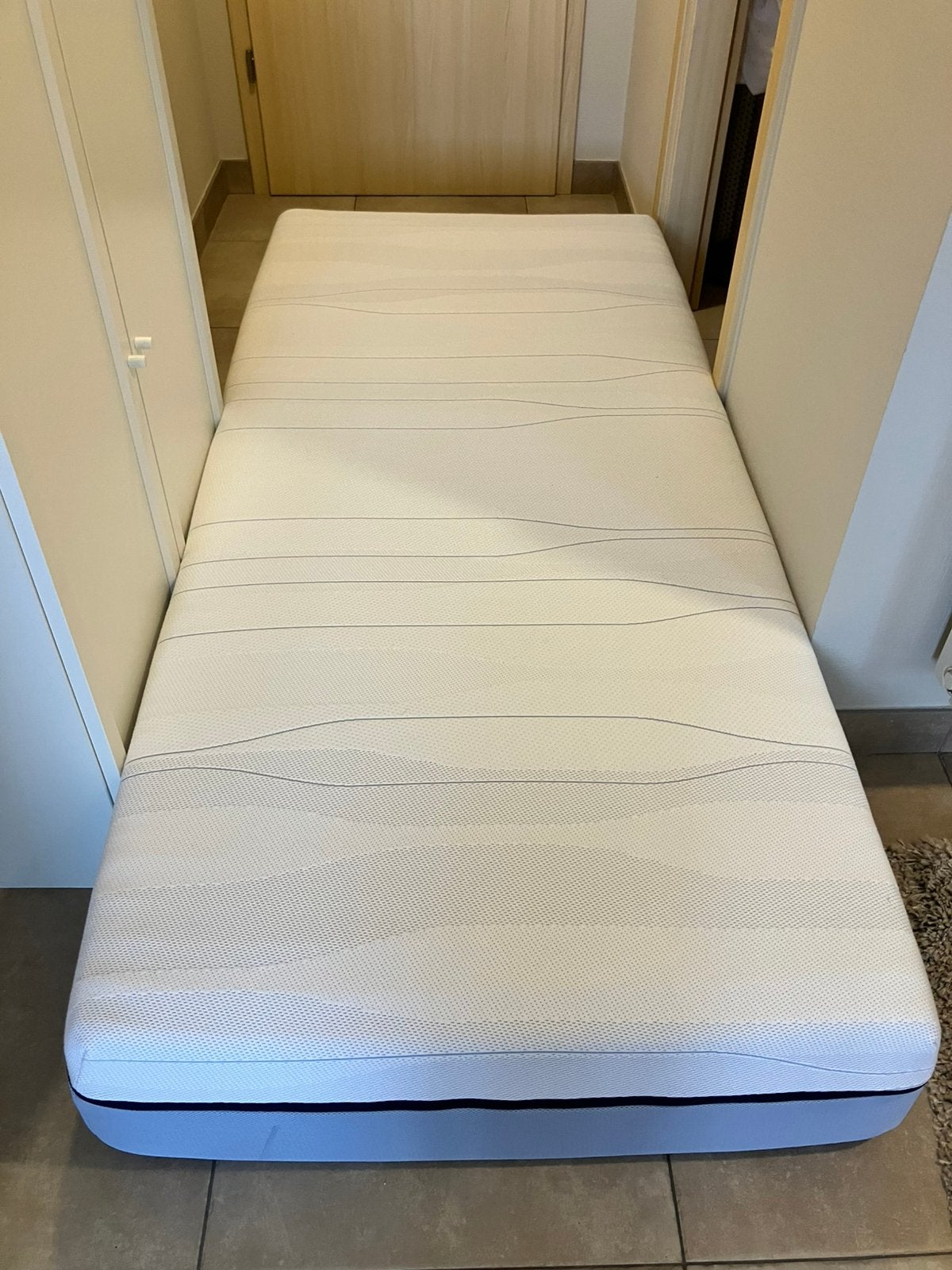 Matras 90x200 M-Line Slow motion 5, Huis en Inrichting, Ophalen, Zo goed als nieuw, Matras