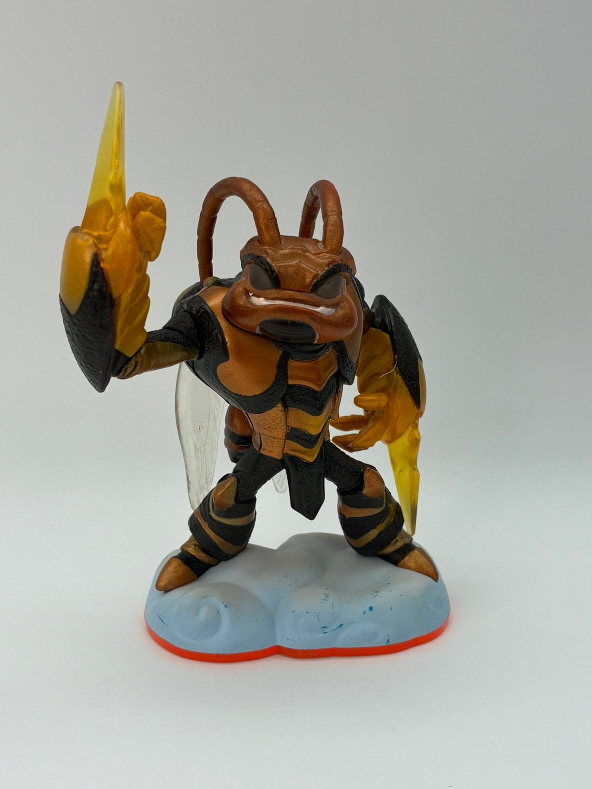 Essaim de géants Skylanders, Envoi, Comme neuf