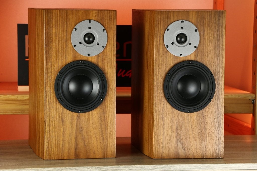 J&B Audio Pauw Monitor INRUIL OK. Nieuwe randen* Dikke tip!, Audio, Tv en Foto, Luidsprekerboxen, Ophalen of Verzenden, Zo goed als nieuw