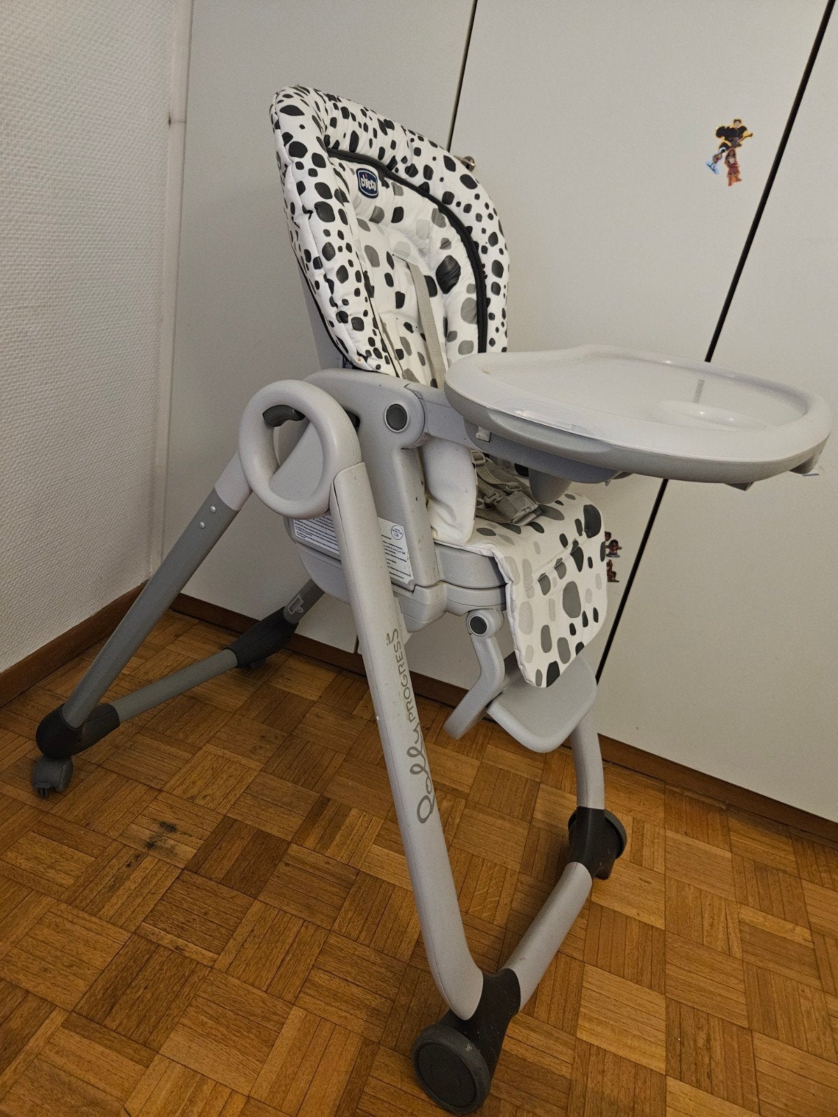 Chicco Polly Progres5 Highchair with 4 Wheels Anthracite, Enfants & Bébés, Enlèvement