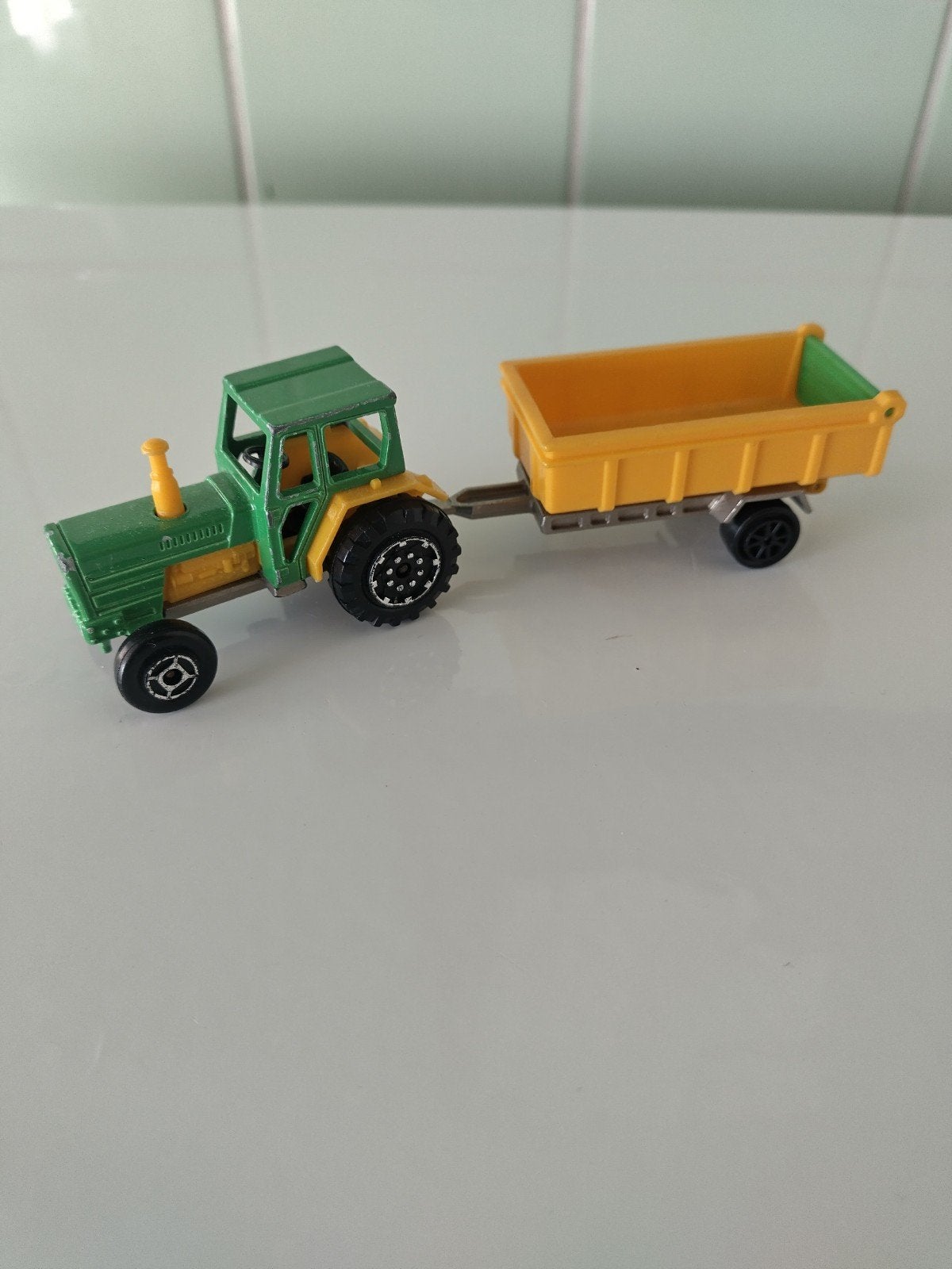 Vintage Majorette Tractor AFHALING LEES BESCHRIJVING, Enlèvement, Utilisé, Grue, Tracteur ou Agricole, Majorette