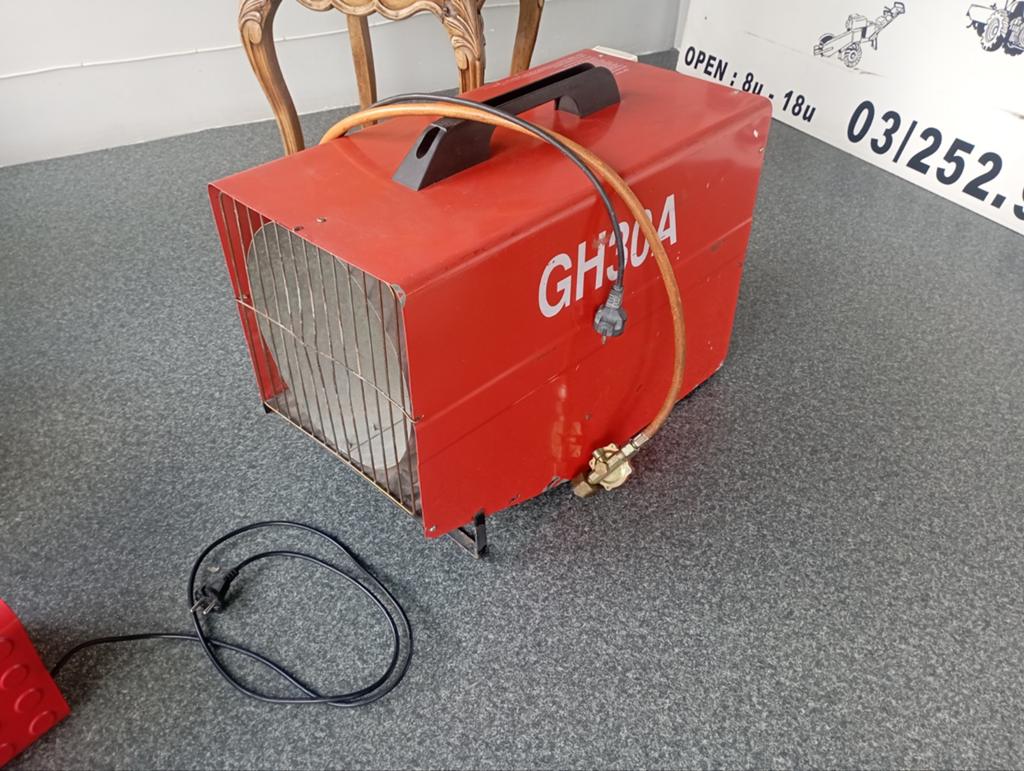 Heteluchtkanon met thermostaat op gasfles, Ophalen