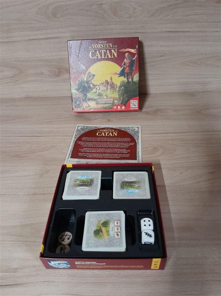 De vorsten van catan - s1643, Hobby en Vrije tijd, Gezelschapsspellen | Bordspellen, Verzenden, Zo goed als nieuw