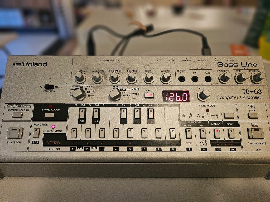 Roland TB-03 Boutique Bass Line – 303 acid synthesizer, Muziek en Instrumenten, Roland, Ophalen of Verzenden, Met midi-aansluiting