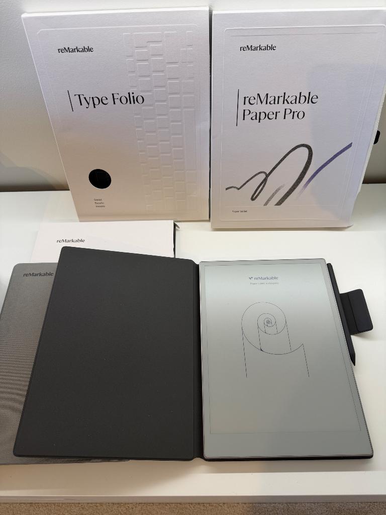 Remarkable Paper Pro - Book folio + TYPE folio + Marker Plus, Informatique & Logiciels, 10 pouces ou plus, Comme neuf, Enlèvement