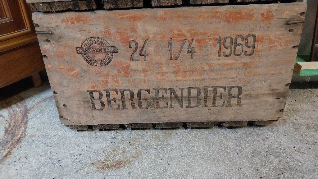 Bierbak Bergenbier Zeeberg 1969, Ophalen of Verzenden, Gebruikt, Overige typen