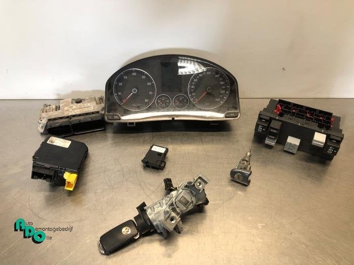 Kontaktslot + computer van een Volkswagen Golf (Golf 04-), Gebruikt, -, Volkswagen, -