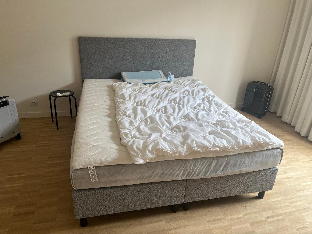 Good condition -Boxspring bed (160x200 cm) with mattress, Ophalen, Tweepersoons, Zo goed als nieuw, 200 cm