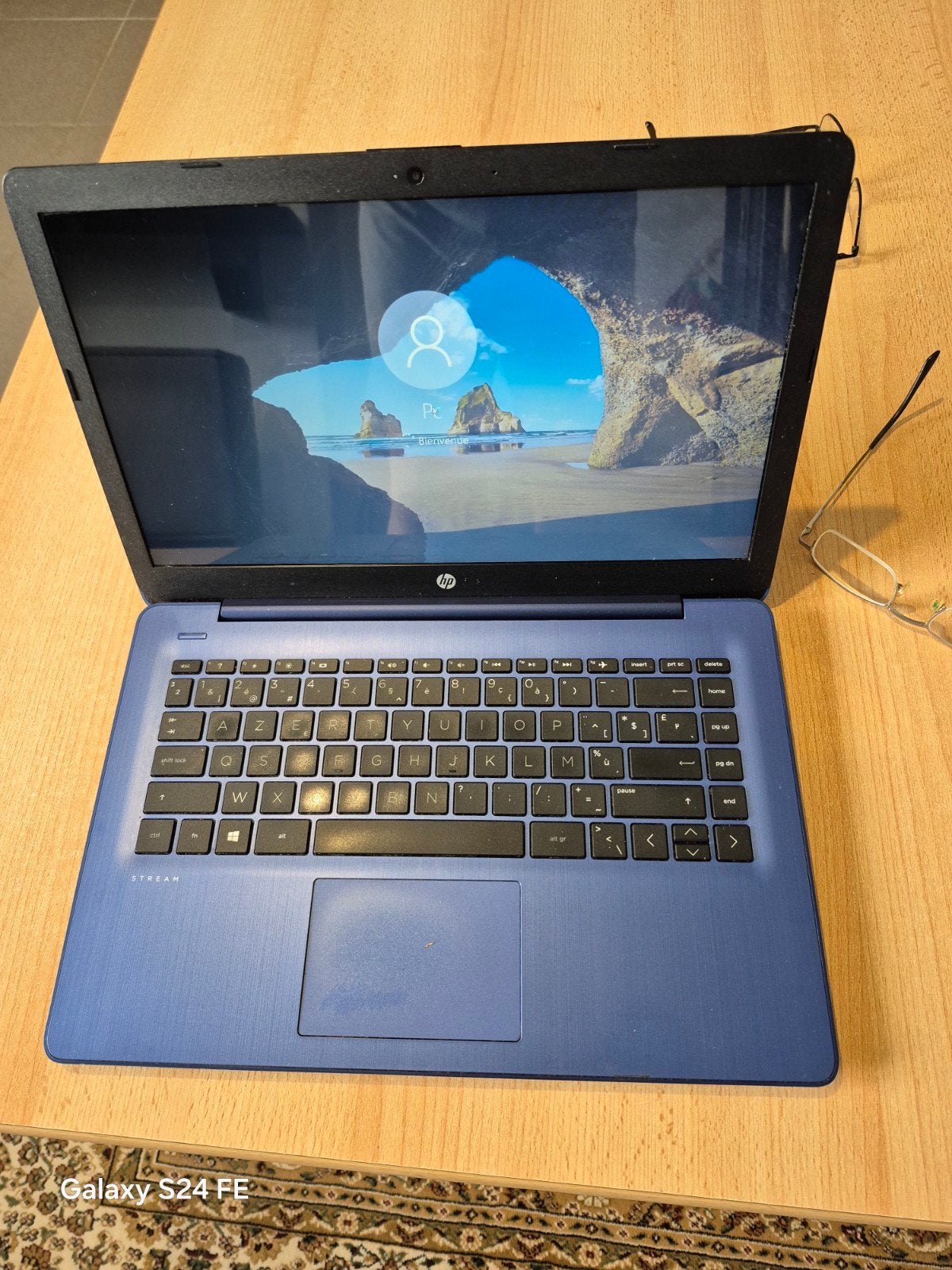 avendre pc hp 14 pouceavec chargeur en bon etat 4gb ssd 64gb, Enlèvement, Utilisé, 14 pouces, SSD