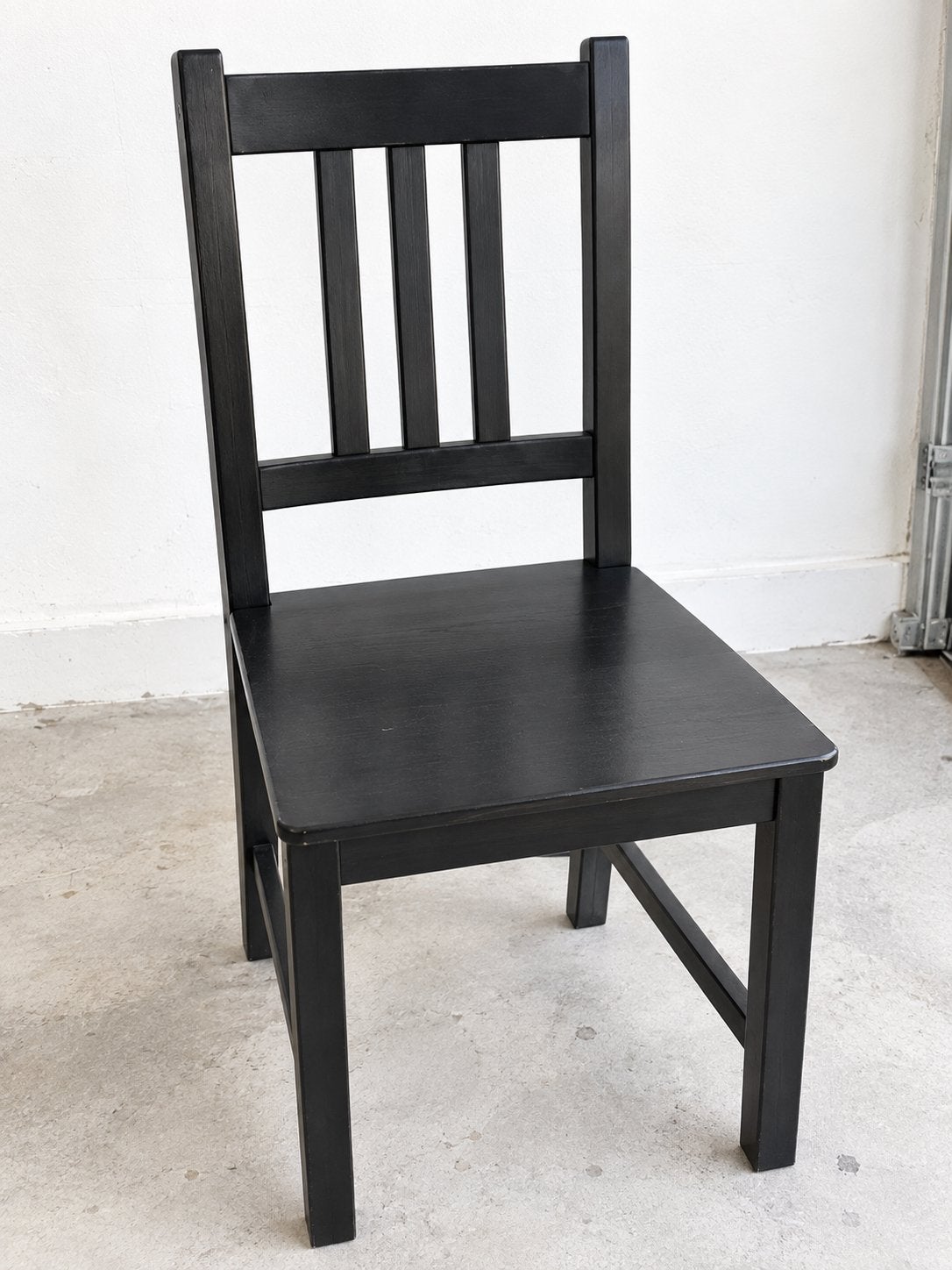 Chaise ikea en bois noire, Enlèvement ou Envoi, Comme neuf