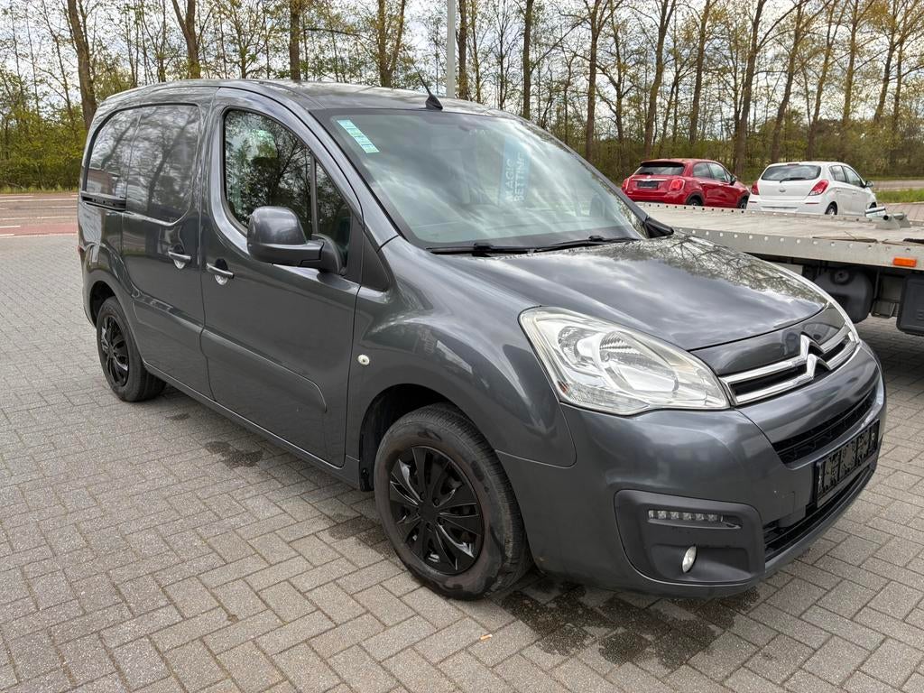 Citroën Berlingo 1.6hdi 2018 Climatisation/Navi/3 places, Achat, Euro 6, Entreprise, Noir