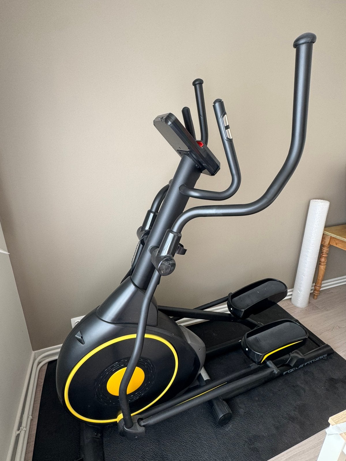 Focus Fitness Senator crosstrainer, Sport en Fitness, Ophalen, Zo goed als nieuw, Crosstrainer