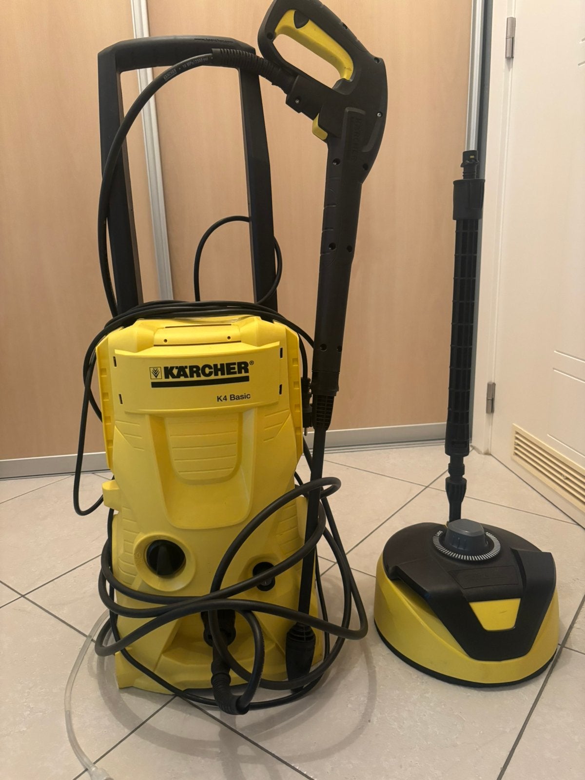 Kärcher K4 basic met extra struk voor terras, Ophalen, Zo goed als nieuw, Elektrisch, Met regelbare waterdruk