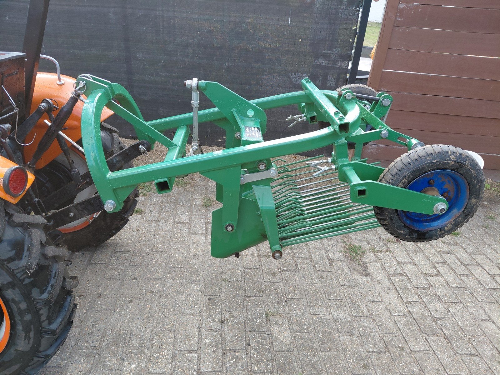 Aardappelrooier van het mer belagro voor minitractor, Ophalen