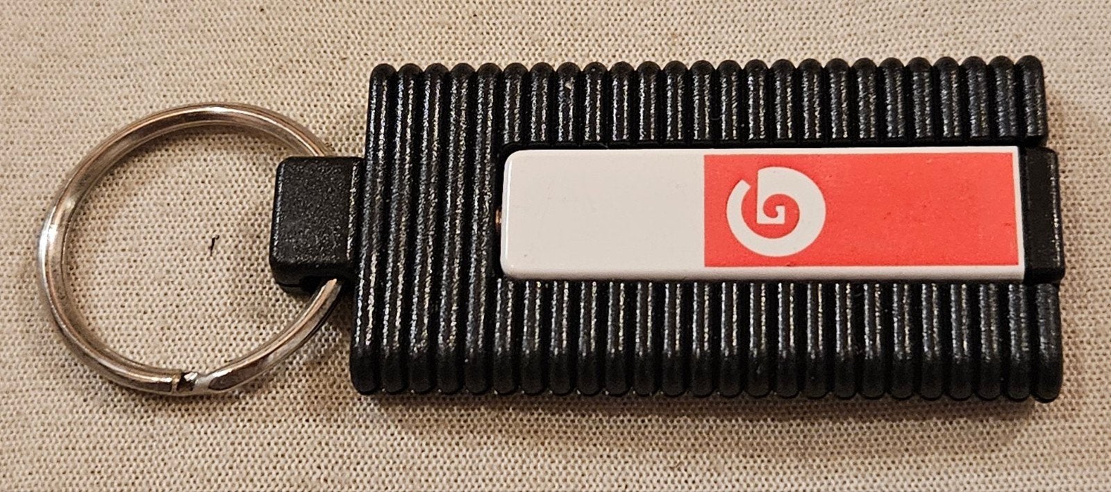 Porte-clés rouge Generale Bank
Cet objet est e, Collections, Porte-clés, Enlèvement ou Envoi