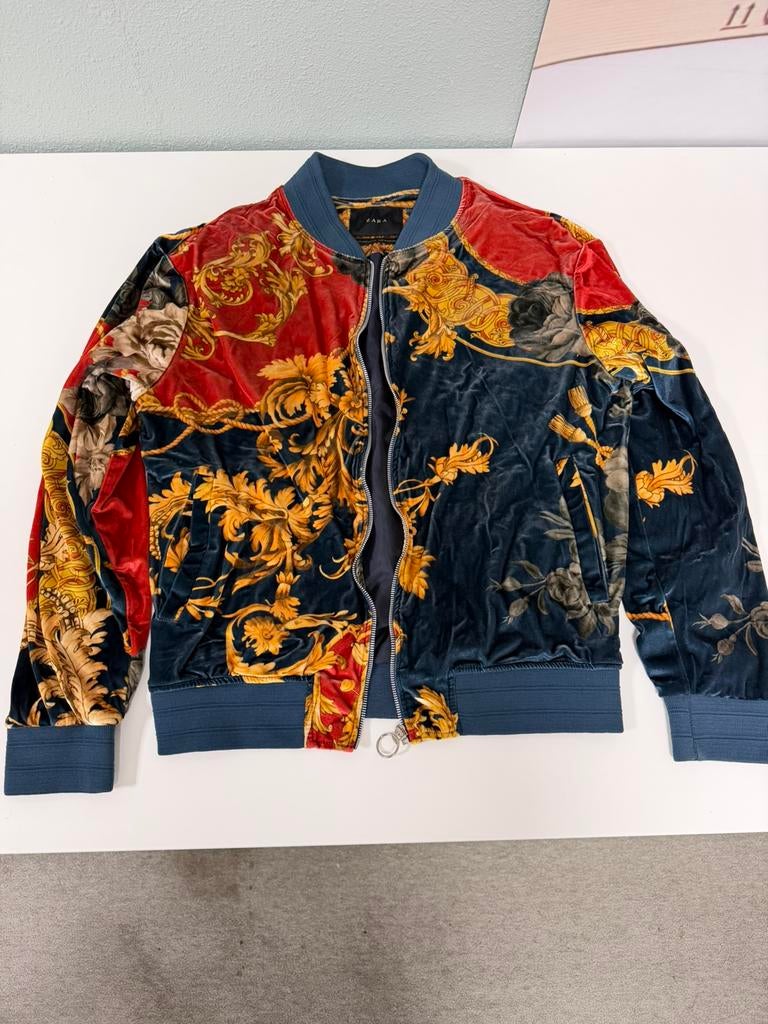 Zara Man Velvet Bomber Jacket Baroque L design jack vest, Kleding | Heren, Truien en Vesten, Ophalen of Verzenden, Zo goed als nieuw