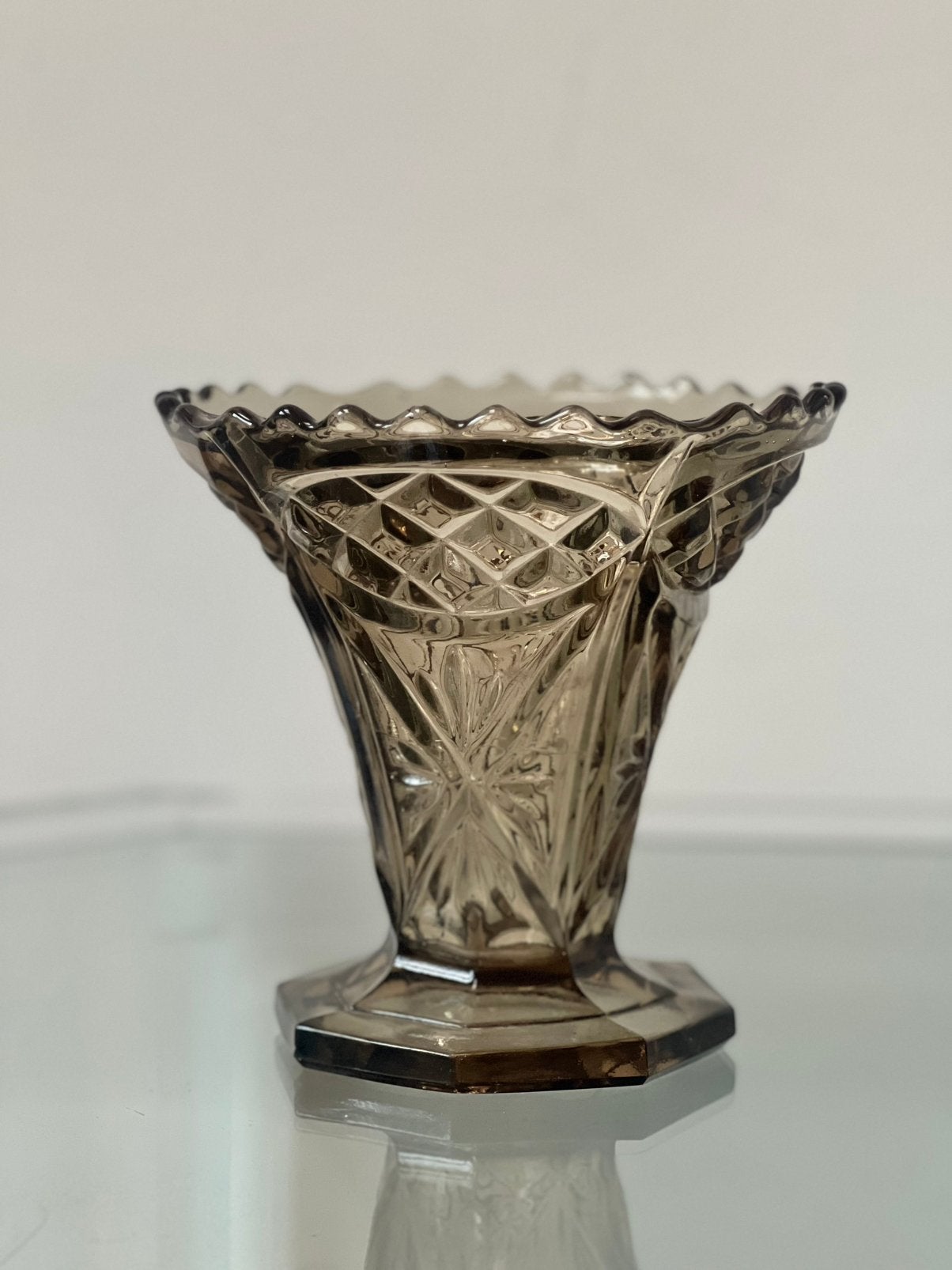 Verrerie de Scailmont - vase presse moule gris, Enlèvement