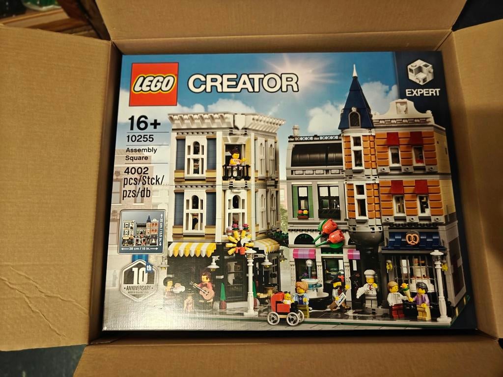 LEGO 10255 Creator Expert Assembly Square (NIEUW), Kinderen en Baby's, Speelgoed | Duplo en Lego, Lego, Nieuw, Ophalen of Verzenden