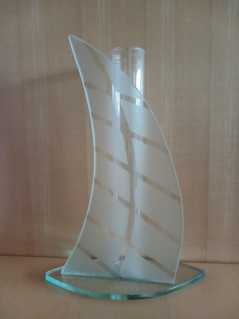 Schattige kleine glazen vaas die een zeilboot imiteert, Ophalen, Gebruikt, Overige kleuren, Glas