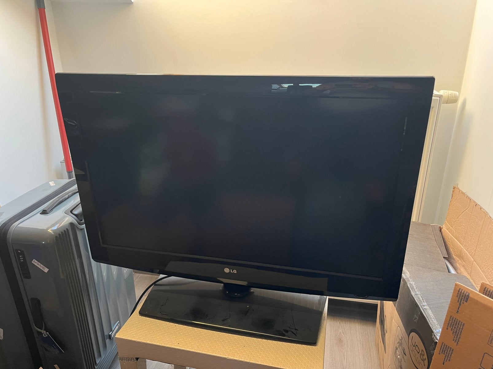 TV LG - LCD Full HD de 37 pouces (94 cm)., TV, Hi-fi & Vidéo, Télévisions, Enlèvement, Comme neuf, LCD, LG