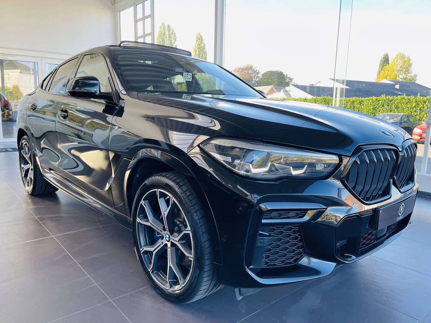 BMW X6 3.0 dA xDrive * GARANTIE + TOIT PANO + PACK M + CUIR, Auto's, Automaat, 4 zetels, Parkeerassistent, Gebruikt