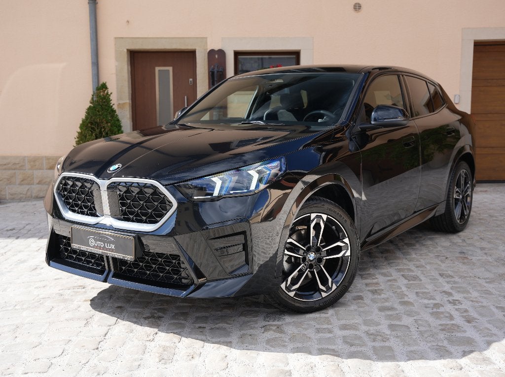 BMW X2 sDrive20d M Sport/Pano/Attelage/SiègesÉlec/360/Harman, Cuir et Alcantara, 1800 kg, Euro 6, Entreprise