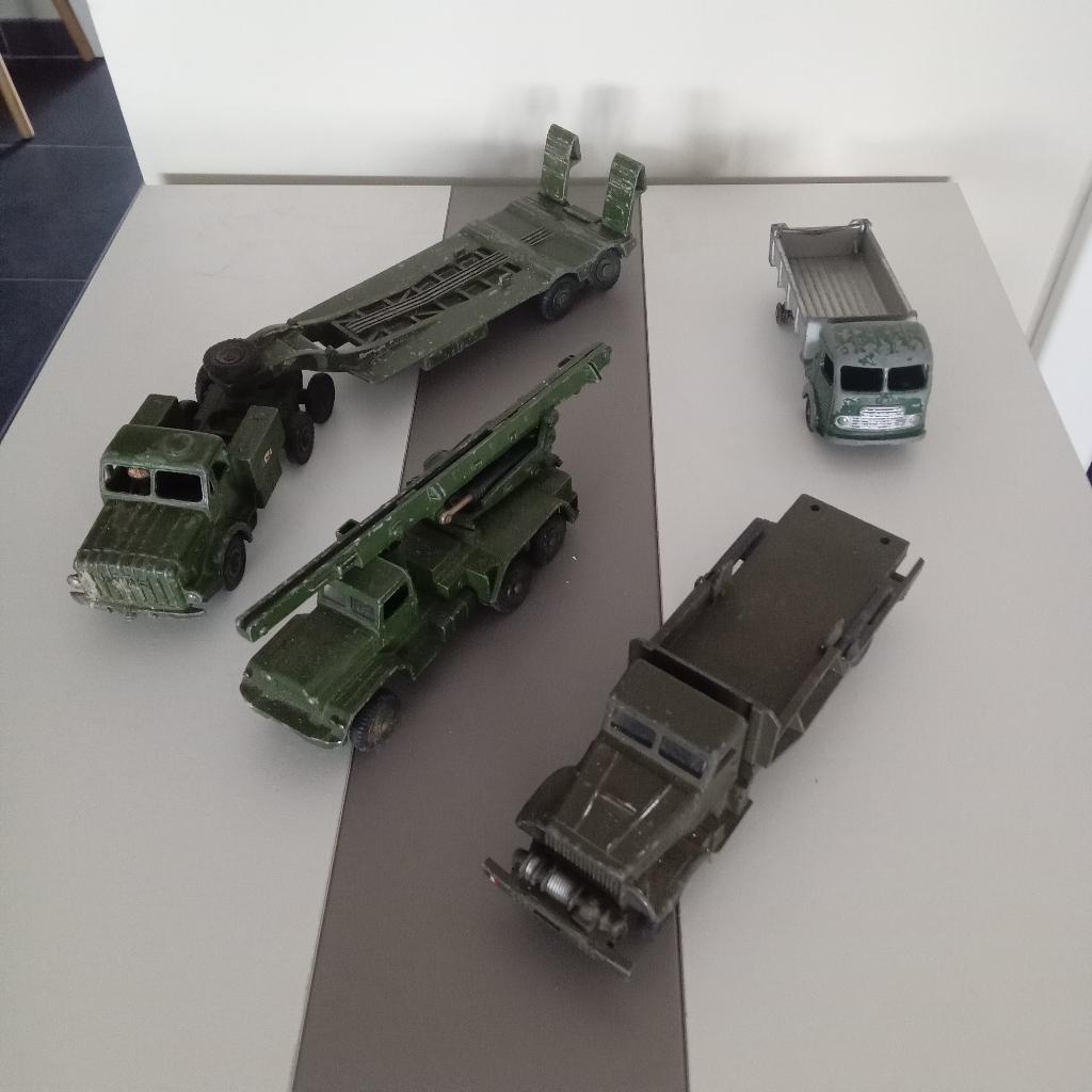 LOT DE  DINKY TOYS MILITAIRES, Hobby & Loisirs créatifs, Envoi, Dinky Toys