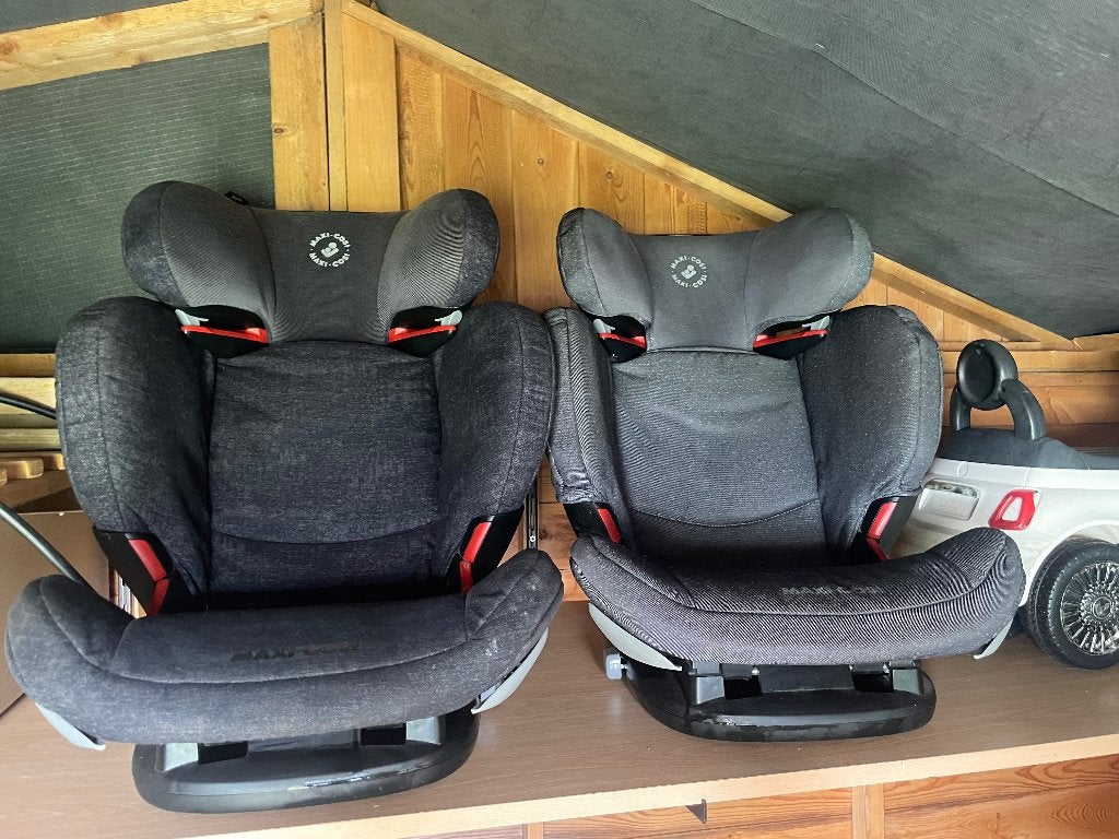 Maxi cosi isofix 2 totaal 40€, Ophalen, Zo goed als nieuw, Isofix, Maxi-Cosi