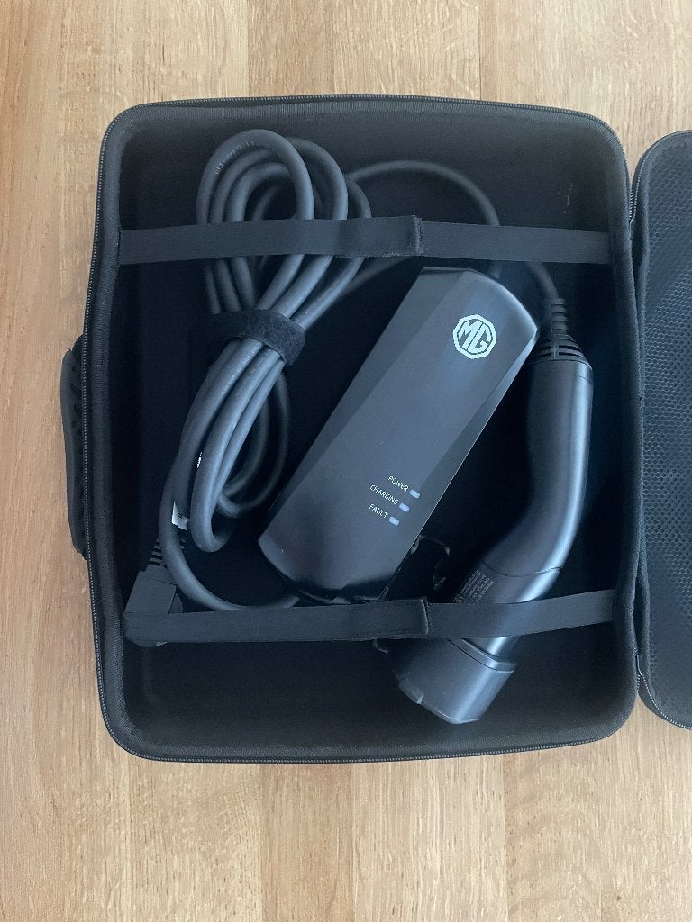 Chargeur domestique d'origine MG EV/PHEV — 2,3 kW, Enlèvement ou Envoi, Neuf, Borne de recharge et Câble de charge